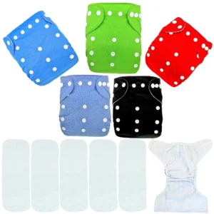 Kit de cinco pañales ecológicos lisos de tela reutilizables en colores unisex de la marca ecoBaby original. Se muestran cinco pañales en tonos naranja, blanco, celeste, azul rey y verde claro, acompañados por cinco insertos absorbentes de tela blanca y una vista del pañal abierto por el interior.